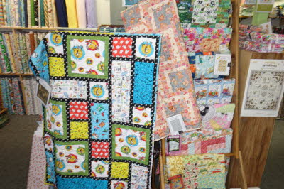 Dawn's Quilt Shop 12-13-25 (47)